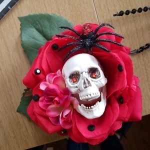 Skeleton hair flower